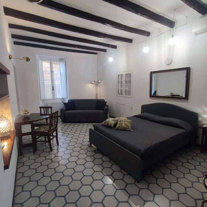 Casa Claudia ~ Rione Monti-Colosseo 罗马 外观 照片