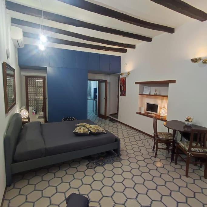 Casa Claudia ~ Rione Monti-Colosseo 罗马 外观 照片